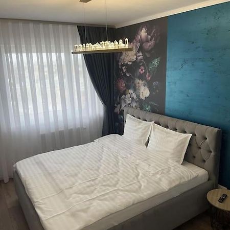 Apartament Jadis 3 Oradea Exterior foto